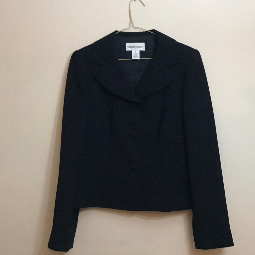 Bloomingdale's Women's Blazer size 8